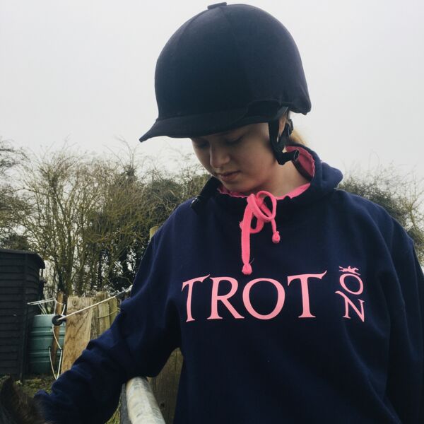 HOOFS HOODIE - TROT ON Thumbnail